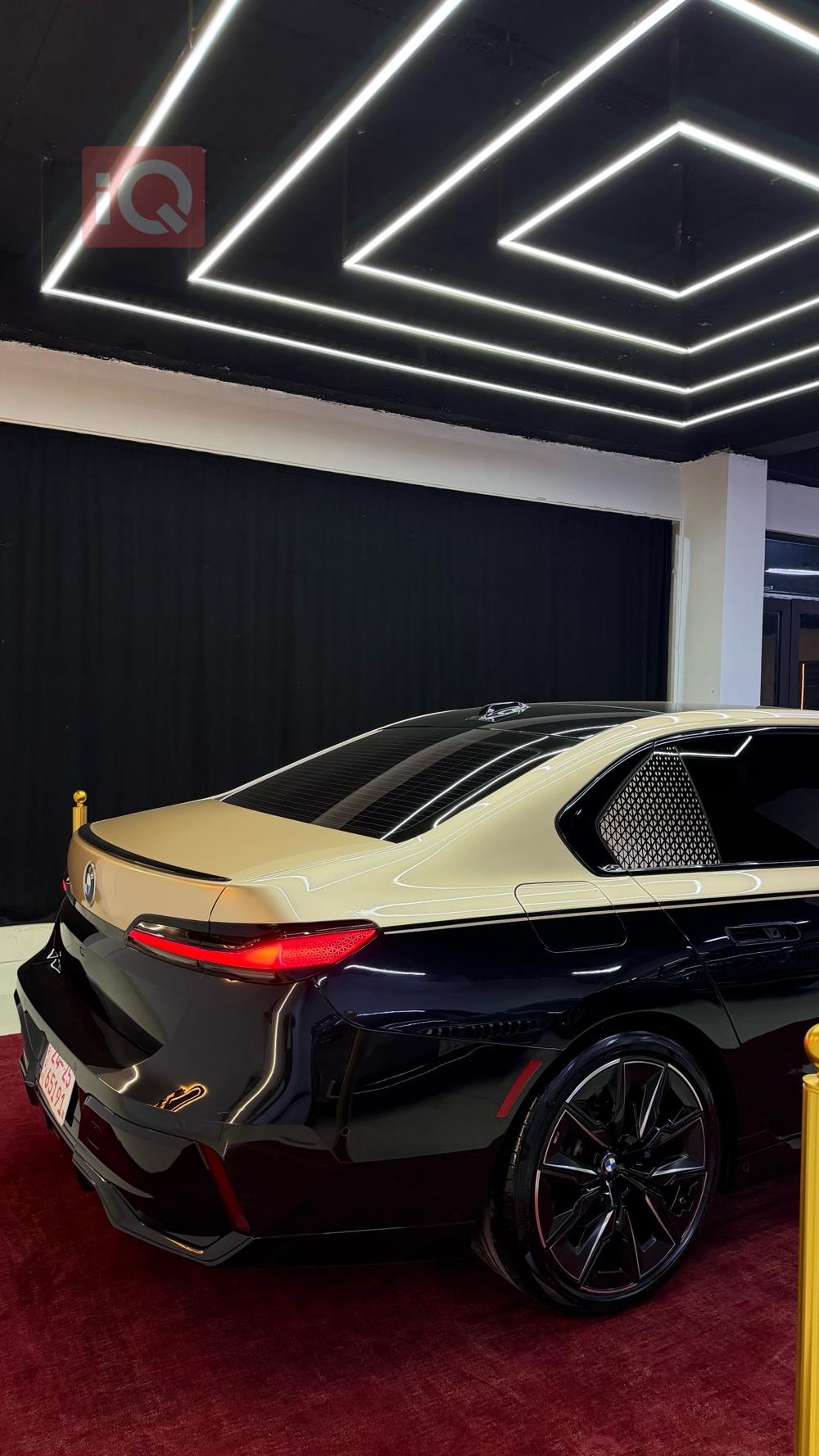 بي ام دبليو الفئة 7